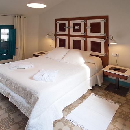 Hotel Hostal Chic Sant Feliu de Guíxols Værelse billede